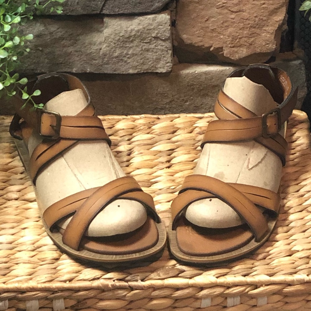 Clarks Women's 'Billie Jazz' Faux Leather Sandals